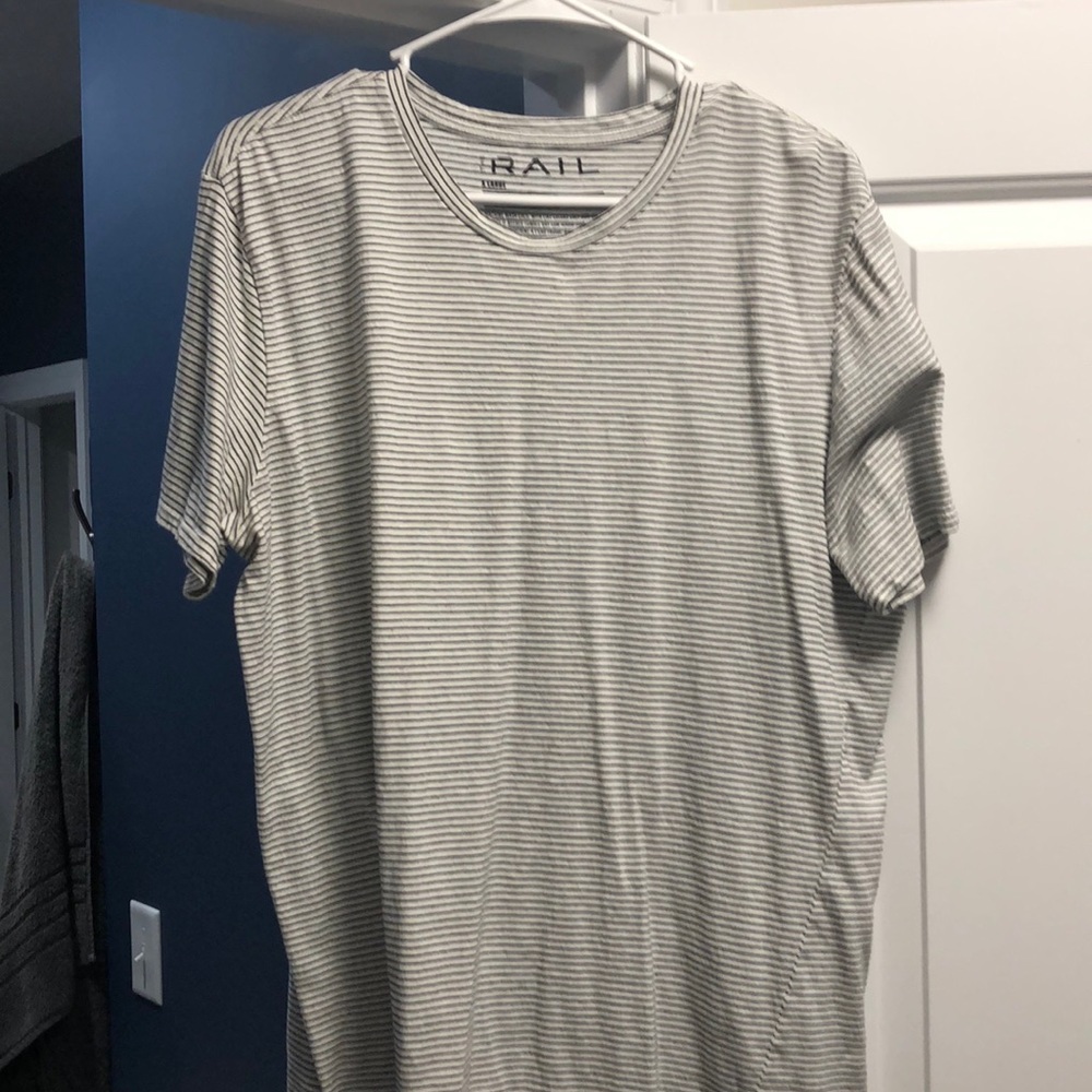 Men’s Rail T shirt. XL